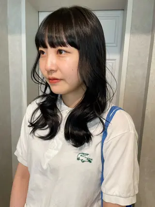 セミロング カラー ナチュラル透明感🌱 小山美樹子のヘアスタイル