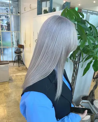 ショート カラー 艶髪カラー😊 西久保光✂️のヘアスタイル