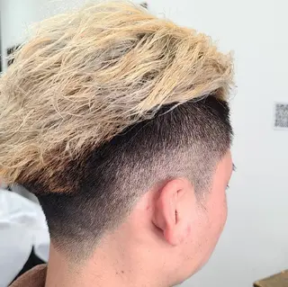 ショート メンズ パーマ職人🔥/短髪 執行役員/YUTAのヘアスタイル