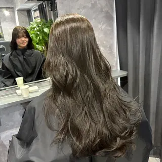 ロング カラー nameless miichiのヘアスタイル