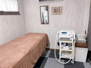 脱毛/フェイシャル /酸素BOXのエステ・リラクイメージ