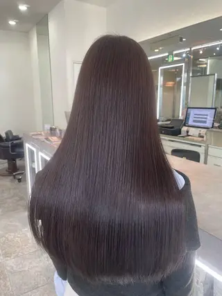 ロング ユナ ナチュラル／透明感のヘアスタイル