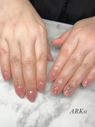 ミディアム ネイル Nailsalon ARKαのネイルデザイン