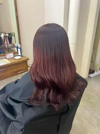 ミディアム 🩷艶カラー 🧡💛リサ🫧のヘアスタイル