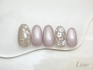 ネイル Lisse銀座 Takagiのネイルデザイン