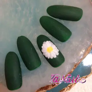 ネイル 小尾 栞のネイルデザイン