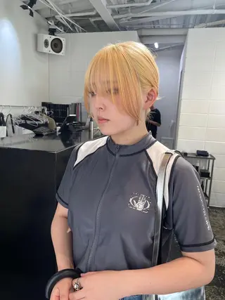 セミロング カラー パーマ ヘアアレンジ メンズ キッズ ネイル マツエク・マツパ アイブロウ 艶ハイトーン/ヘア アレンジAYAKAのヘアスタイル