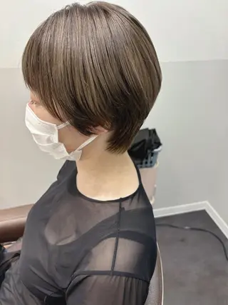 ショート カラー Mina Akiyamaのヘアスタイル