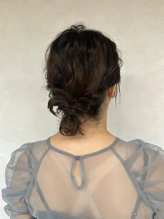 セミロング ヘアアレンジ ヘアセット／眉毛カッ ト/Nana〻のヘアスタイル