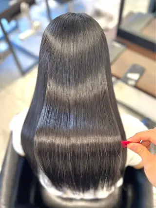 ロング レイヤーカット┊ 透 明感カラー┊ YUIのヘアスタイル