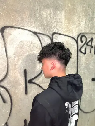 ショート パーマ メンズ ヒロ銀座 新橋日比谷口店所属・安田 遥のヘアスタイル