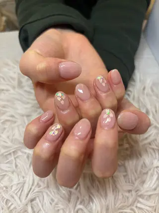 ネイル 伊藤 いちごのネイルデザイン