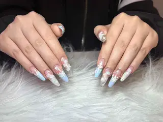 ネイル VIVIAN リサのネイルデザイン