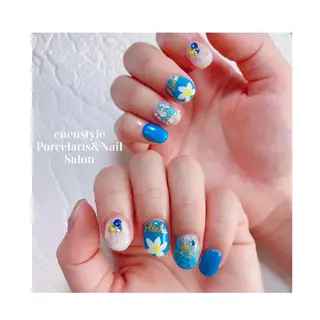 ショート ネイル 👑enen style👑のネイルデザイン