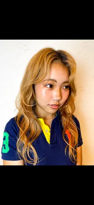 ロング カラー メンズ🫧ハイトーン 池田梨紗のヘアスタイル