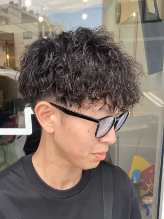 ミディアム パーマ メンズ 深堀 勇弥のヘアスタイル