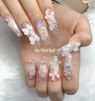 セミロング Pio Mielのネイルデザイン