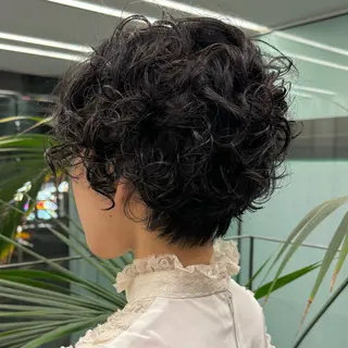 ショート パーマ ひなた あゆみのヘアスタイル