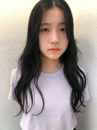 カラー ブリーチカラー🎀 韓国風/寺門美優のヘアスタイル