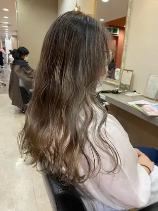 ロング 艶カラー　宮﨑 蒼のヘアスタイル