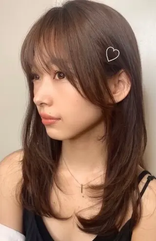 セミロング 仲西 愛鈴のヘアスタイル