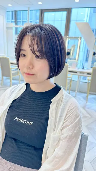 ショート カラー 小顔レイヤー/ ベージュ🤍Rieのヘアスタイル
