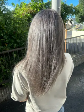 カラー ダブルスキルエクステ /羽エクステ白石宇由のヘアスタイル