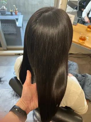 セミロング OFF YUYAのヘアスタイル