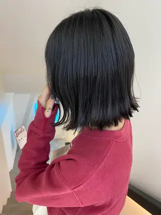 ミディアム カラー レイヤーカット カノン🩷のヘアスタイル