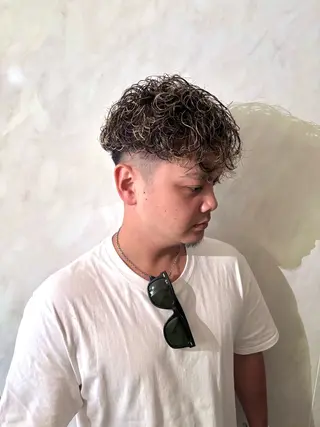 ショート カラー パーマ メンズ 本厚木パーマ&ブリー チMEN'Sショートのヘアスタイル