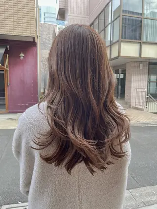 ロング カラー 似合わせベージュ 🍯ayumi🍯のヘアスタイル