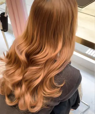 ロング ヘアアレンジ 🤎小顔レイヤー /ベージュ🤎友香のヘアスタイル