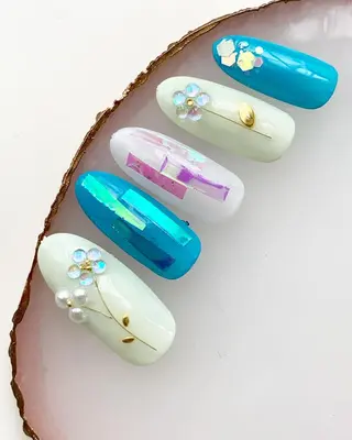 ネイル 新山 聖のネイルデザイン