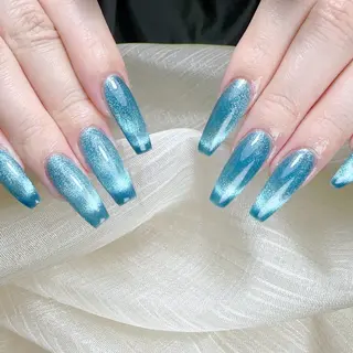 ネイル Demure リリス　銀座店のネイルデザイン