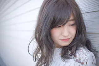 ミディアム カラー 信原 獎人のヘアスタイル