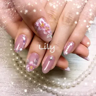 ネイル Lily*nail 🌻Mii🌻のネイルデザイン