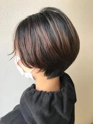 ショート 沢田 瞳のヘアスタイル