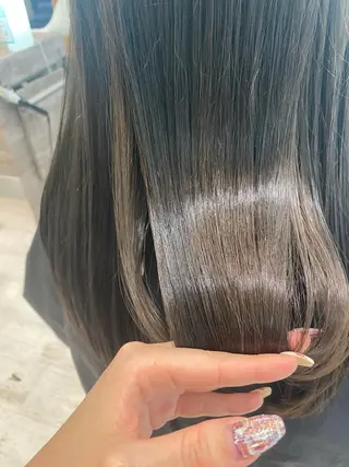 ロング パーマ 小顔レイヤー/ ベージュ🤍Rieのヘアスタイル