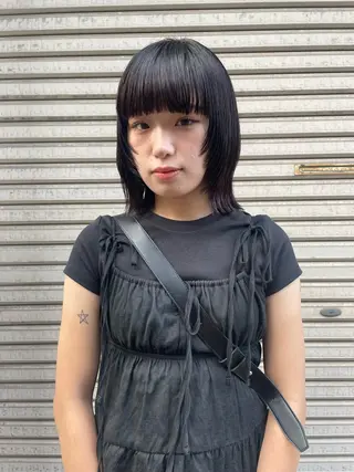 ミディアム カラー 狩野 羅夢のヘアスタイル