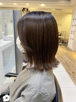 ミディアム ハイライト特化小澤 奈津美のヘアスタイル