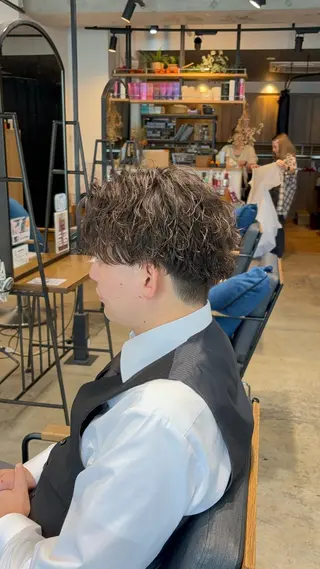 パーマ メンズ みつけ／メンズカット メンズパーマ🦔のヘアスタイル