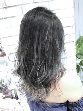 セミロング カラー パーマ ヘアアレンジ メンズ キッズ ネイル マツエク・マツパ バレイヤージュ/ 髪質改善/渡邉悟🌱のヘアスタイル