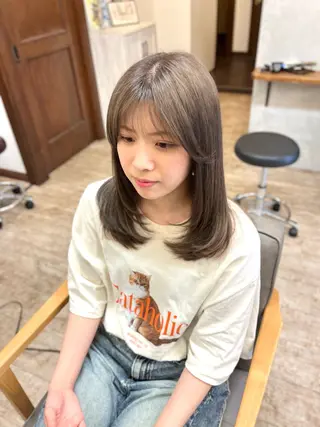 カラー 永井 若菜のヘアスタイル