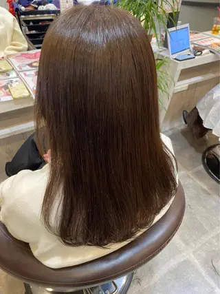 セミロング マスイ カイセイのヘアスタイル
