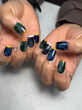 ネイル 🐈‍⬛ Minamiのネイルデザイン