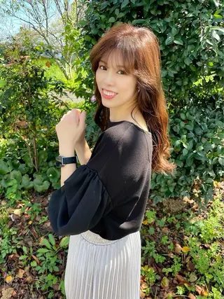 セミロング カラー 寺本 早希のヘアスタイル