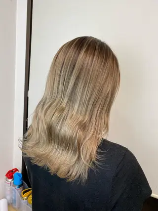 ミディアム カラー ブリーチカラー🫧 森　凪沙のヘアスタイル