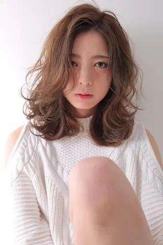 カラー レイヤーカット 早崎太生のヘアスタイル