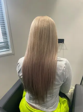 ロング 艶髪ブリーチカラー /府中/Mizukiのヘアスタイル