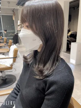 セミロング カラー 佐藤 蓮のヘアスタイル
